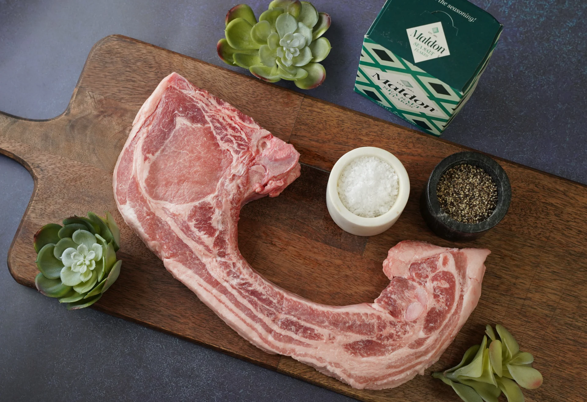 Sakura Long Bone Tomahawk